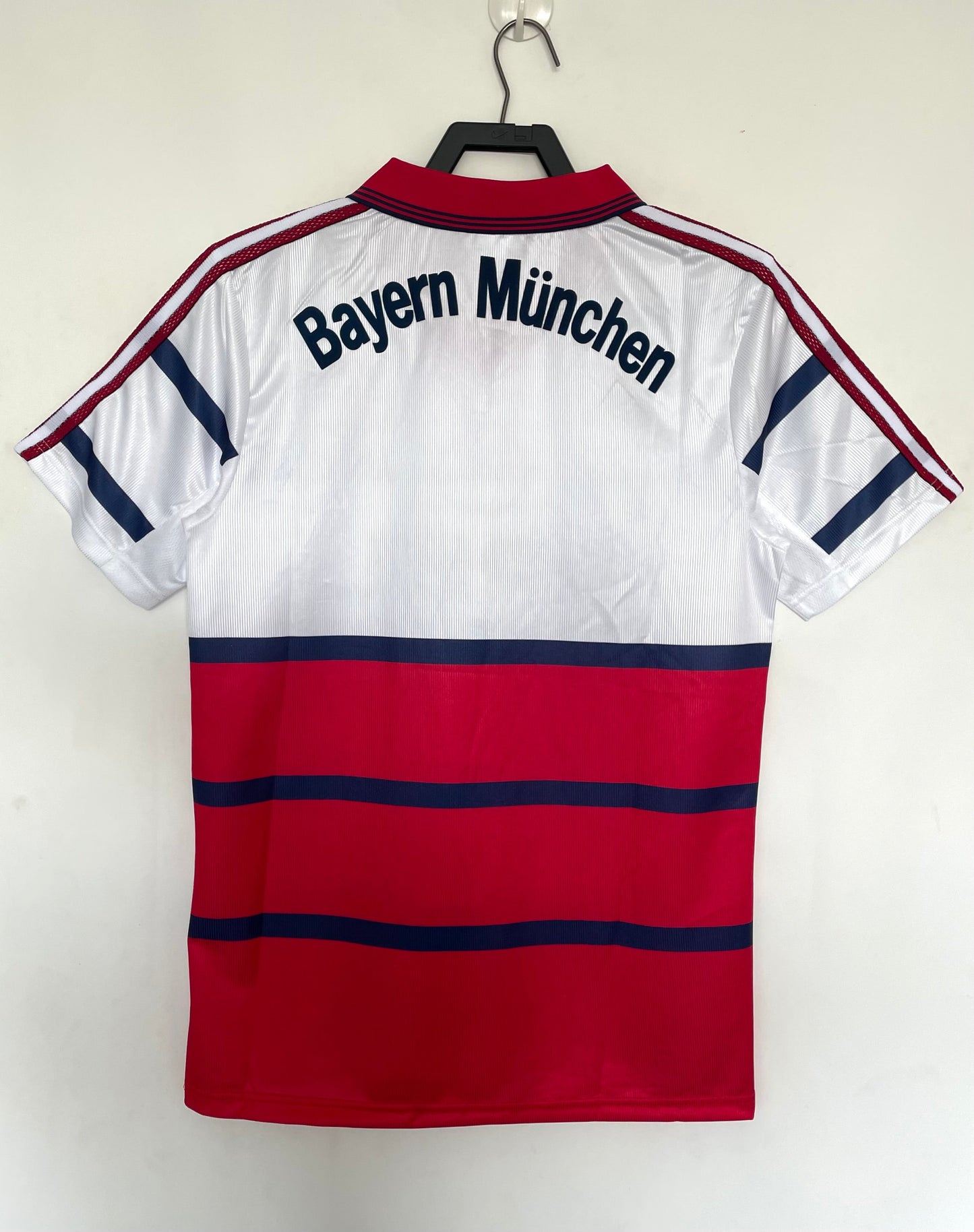 Bayern Munich 1998/00 Away