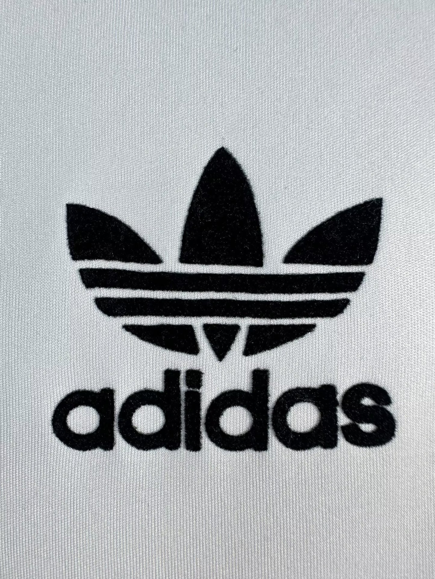 Title: Colo Colo 1991 Home Jersey – Retro Football Classic