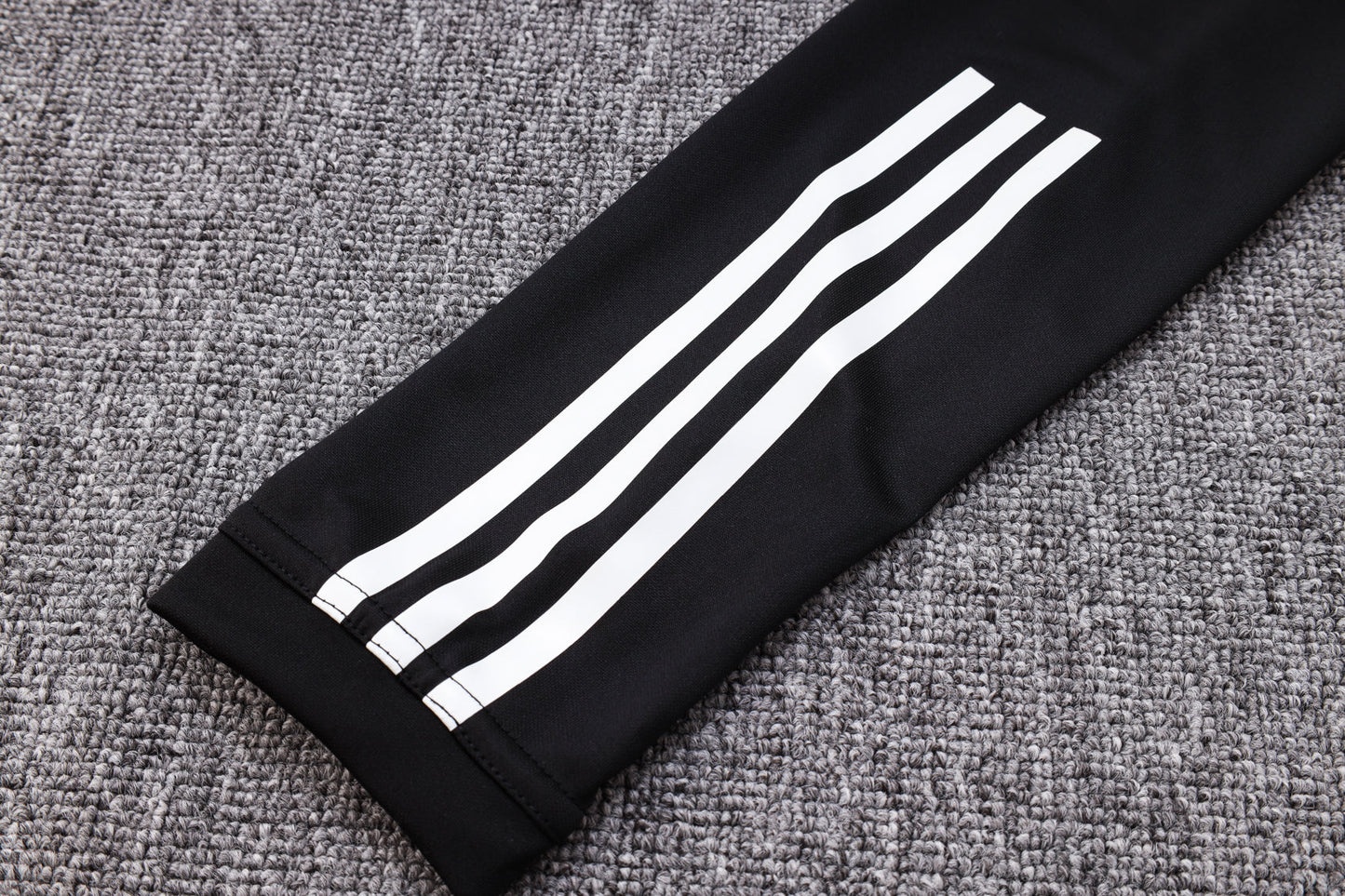 Juventus 1/4 Zip Tracksuit Set Black/Yellow/White