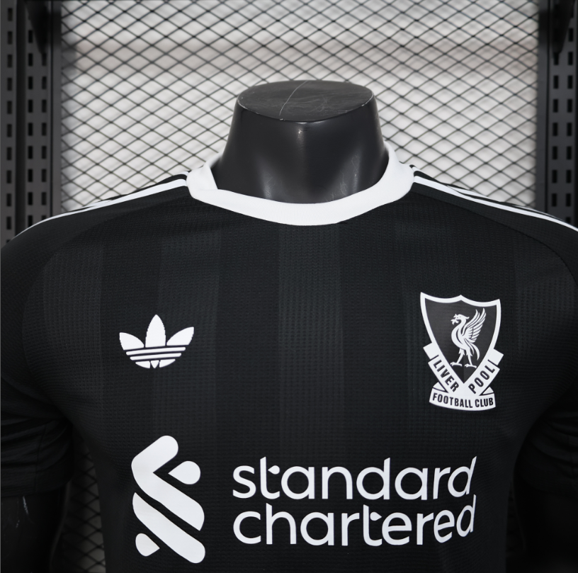 Title: Liverpool Goalkeeper Jersey 25/26 – Goalie Kit