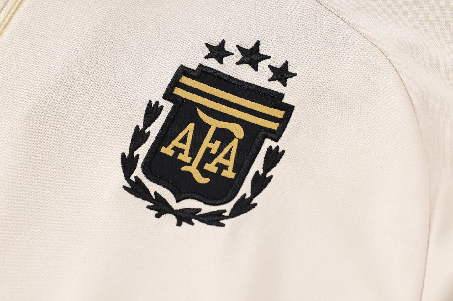 Argentina 1/4 Zip Tracksuit Set Beige/Electric-Blue/Black