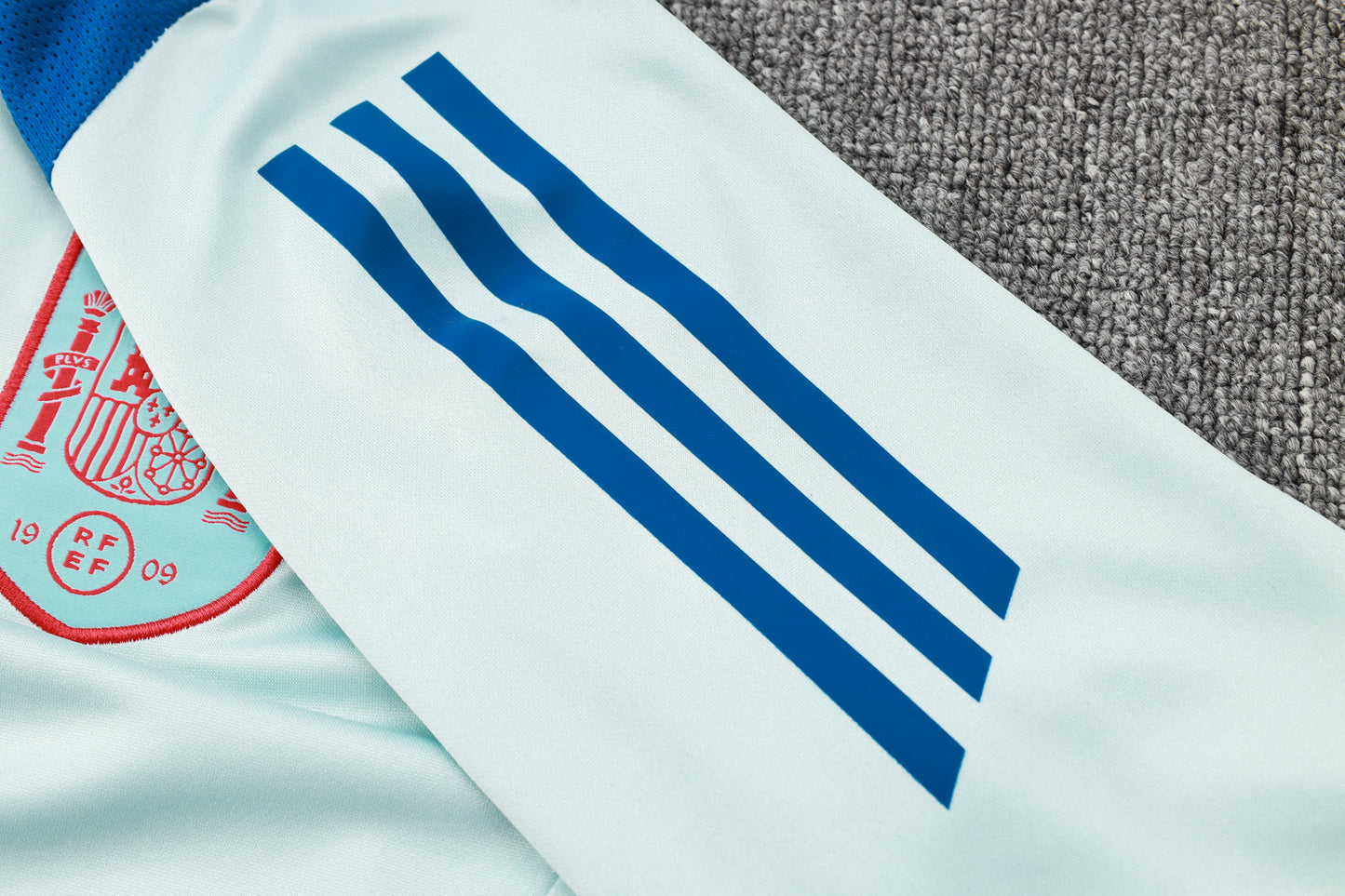Spain 1/4 Zip Tracksuit Set Blizzard/Crimson/Blue