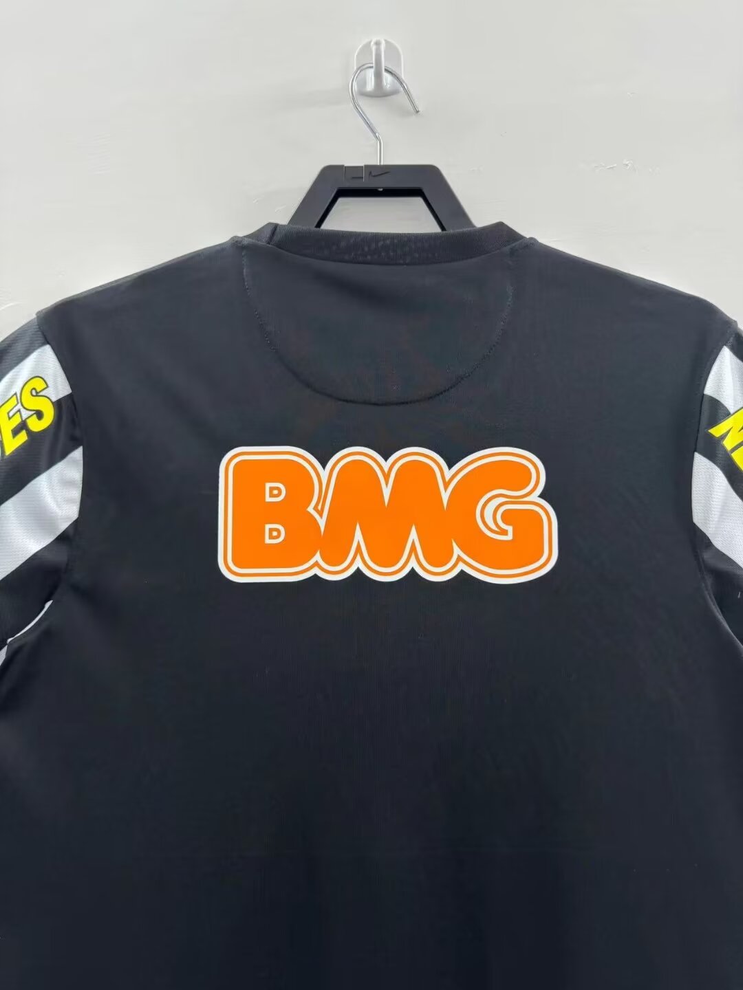 Title: Santos 2013 Away Jersey – Classic Nike Football Shirt