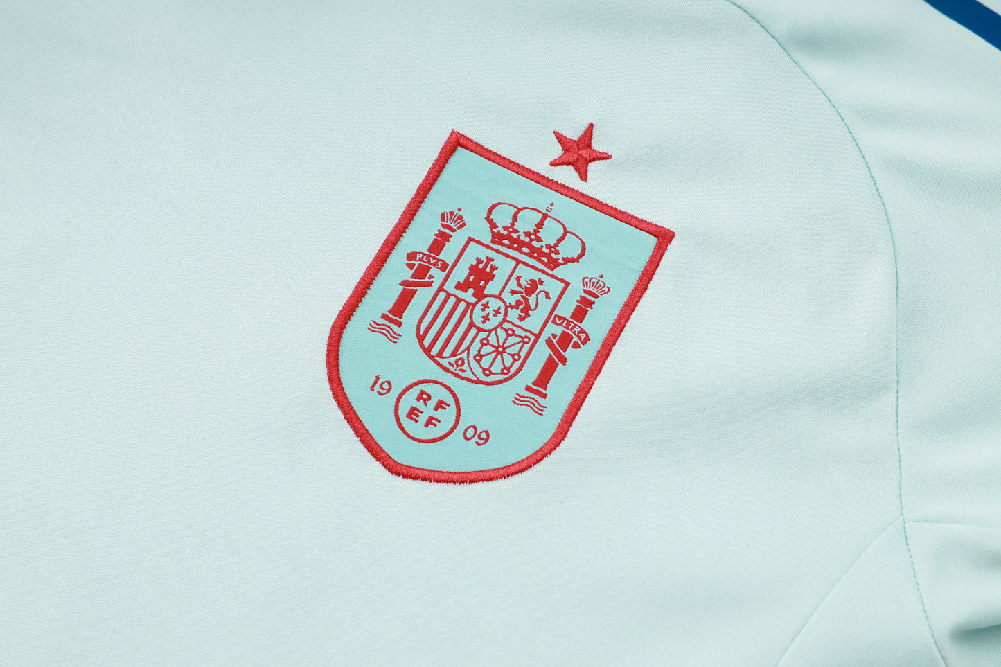 Spain Training Kit - Mint/Blue