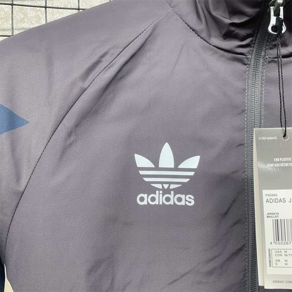 Real Madrid Retro Windbreaker - Third