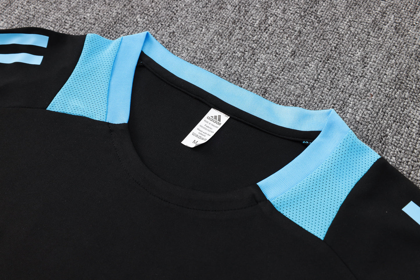 Argentina Training Kit (3/4 Pants) - Black/Electric Blue