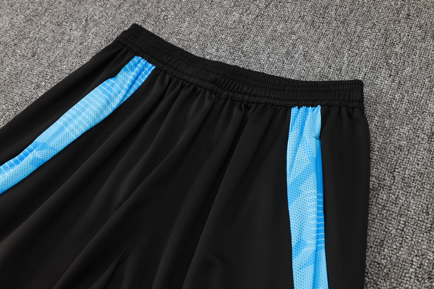 Argentina 1/4 Zip Tracksuit Set Black/Electric-Blue/Gold