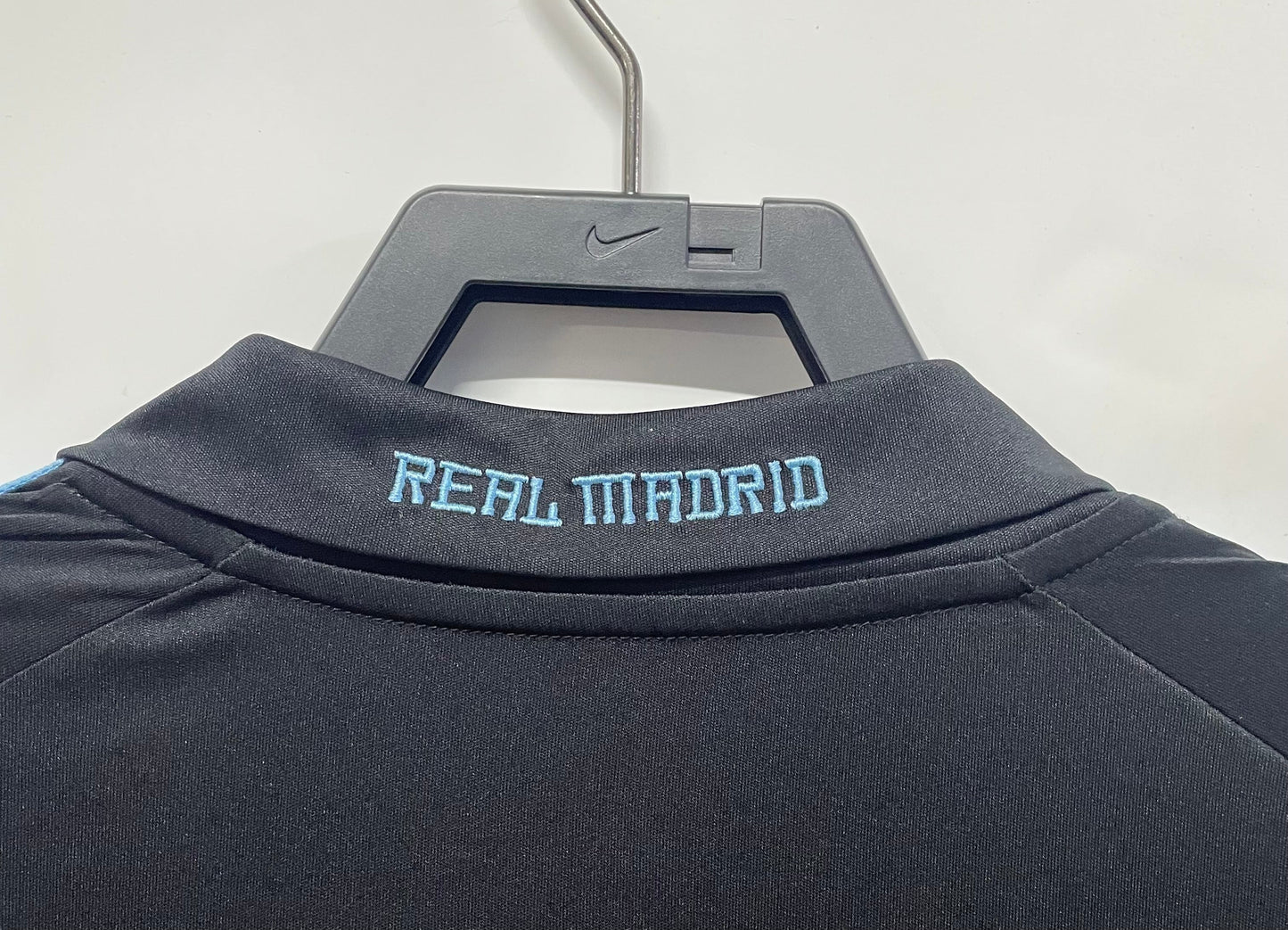 Real Madrid 2009/10 Away