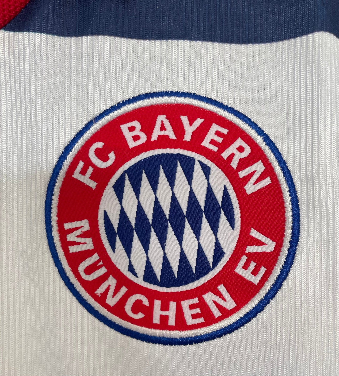 Bayern Munich 1998/00 Away