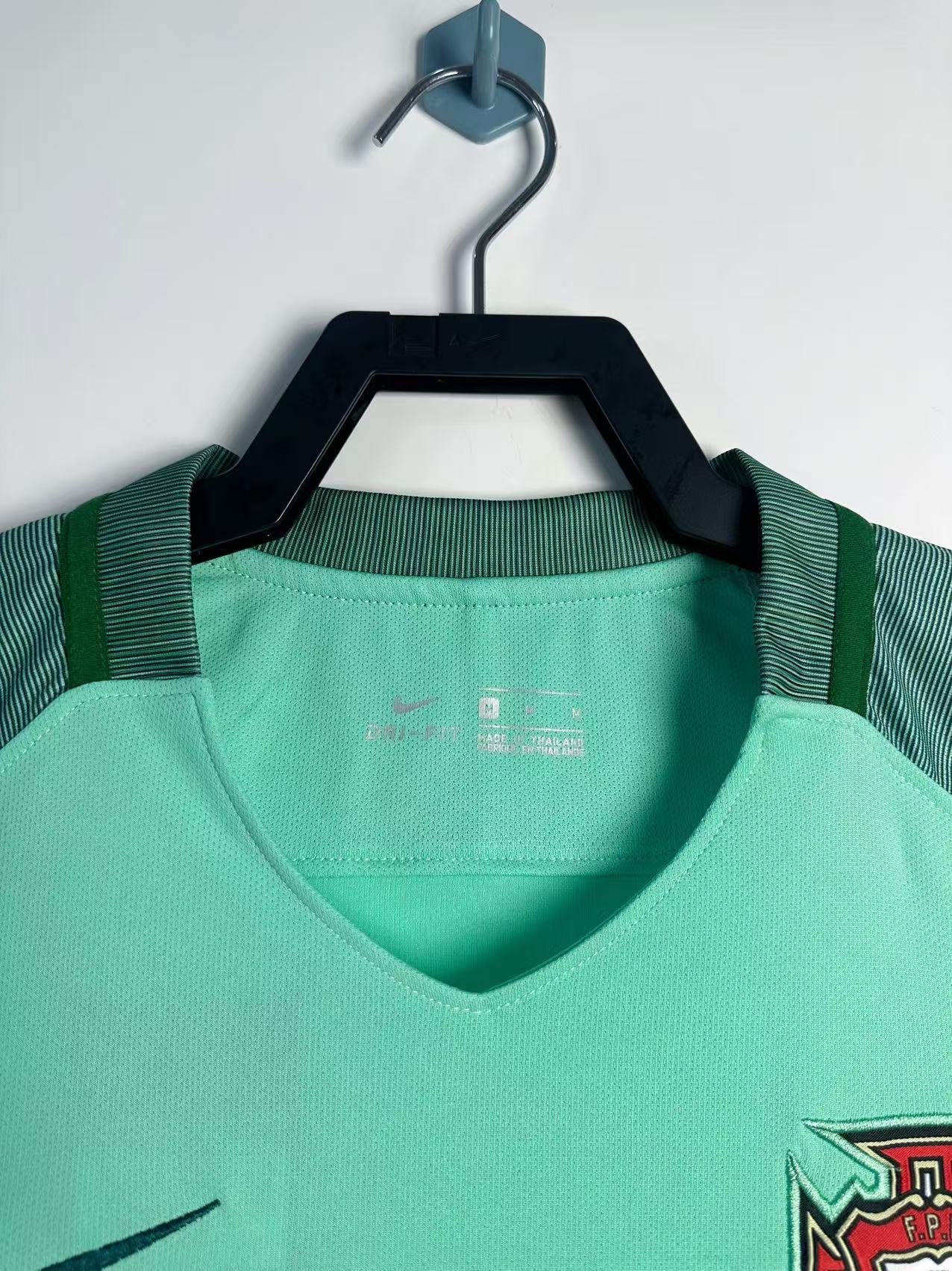 Portugal 2016 Away