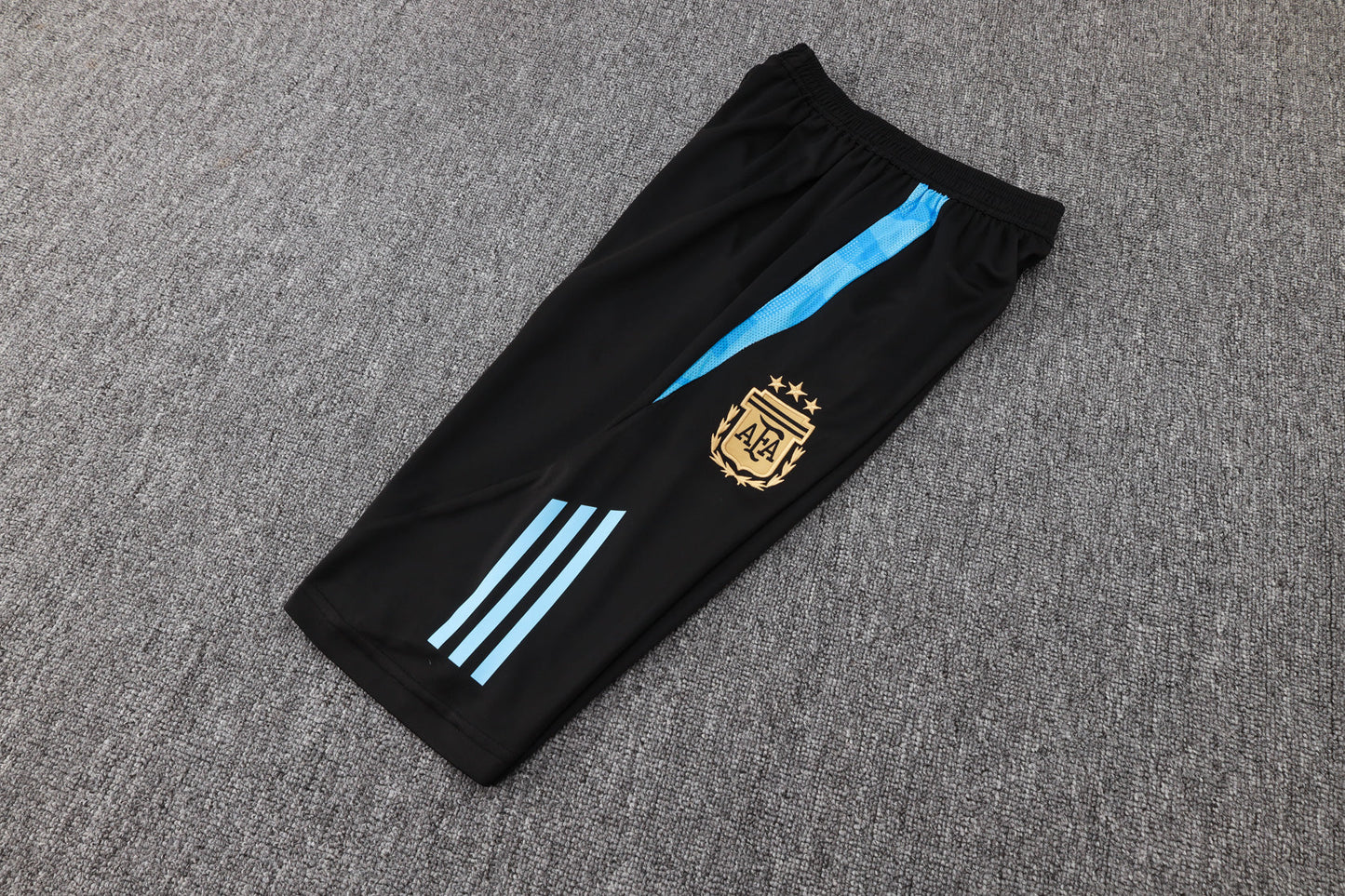 Argentina Training Kit (3/4 Pants) - Black/Electric Blue