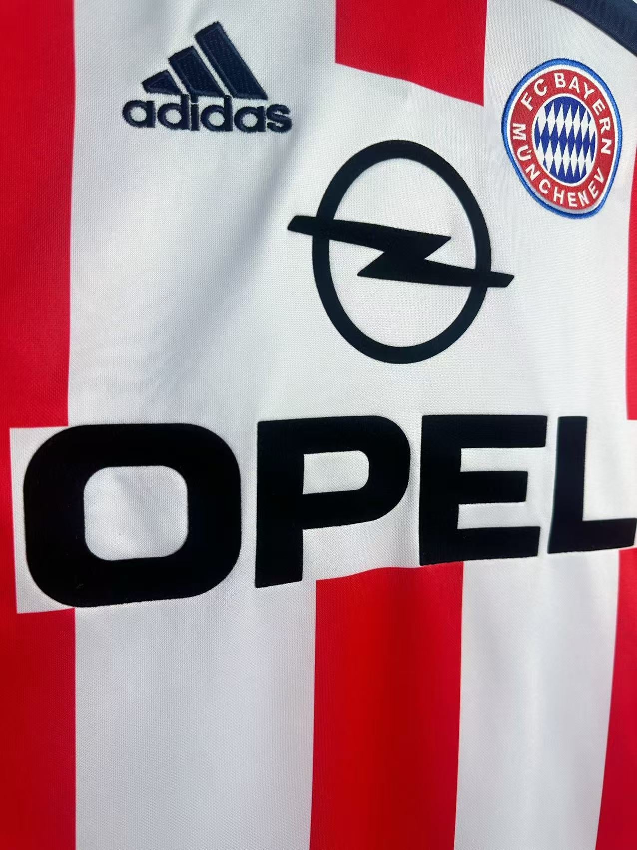 Bayern Munich 2000/02 Away