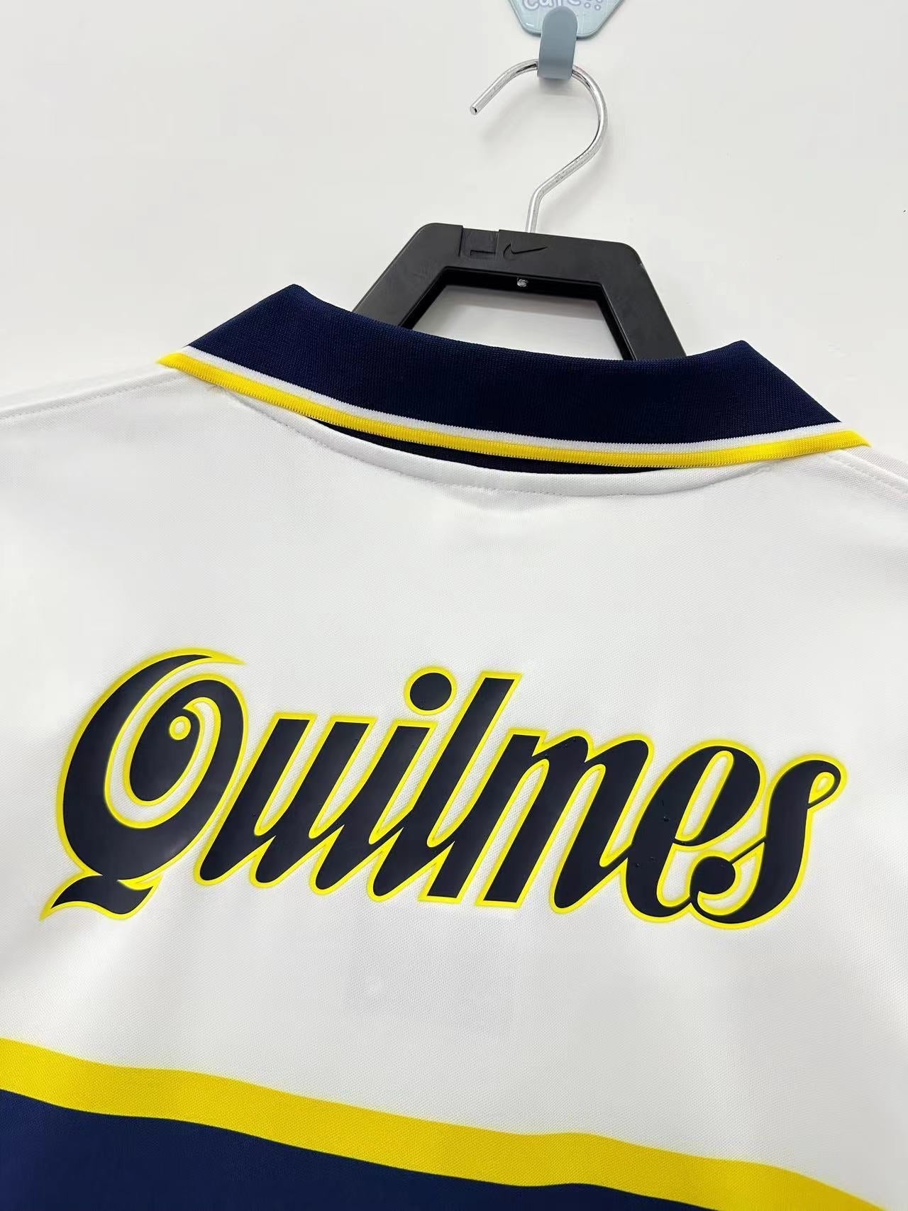 Target Keyword: boca juniors retro shirt