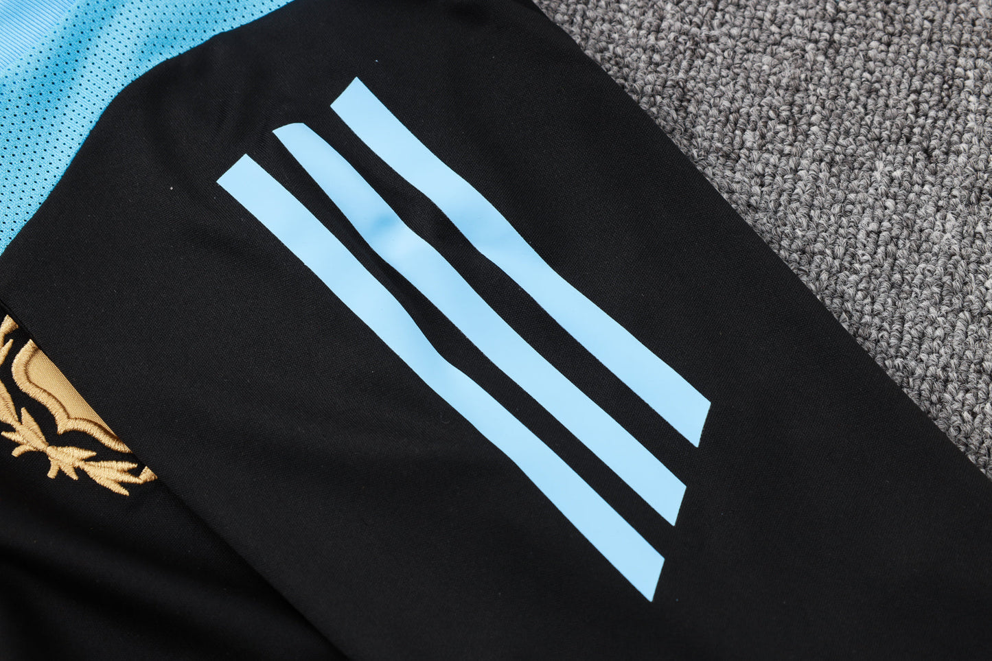 Argentina Training Kit (3/4 Pants) - Black/Electric Blue