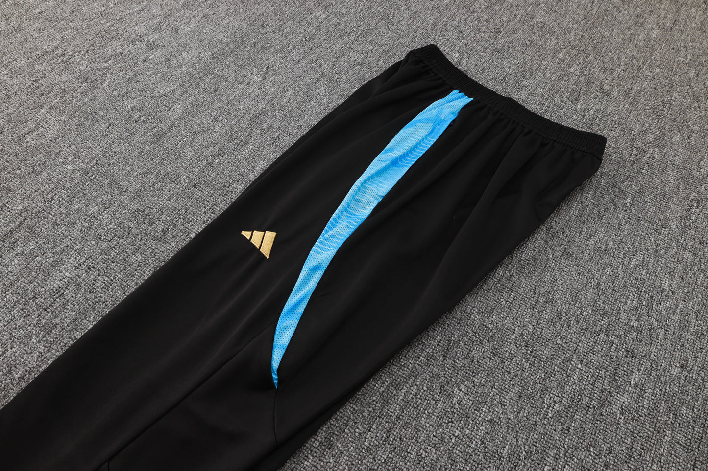 Argentina 1/4 Zip Tracksuit Set Black/Electric-Blue/Gold