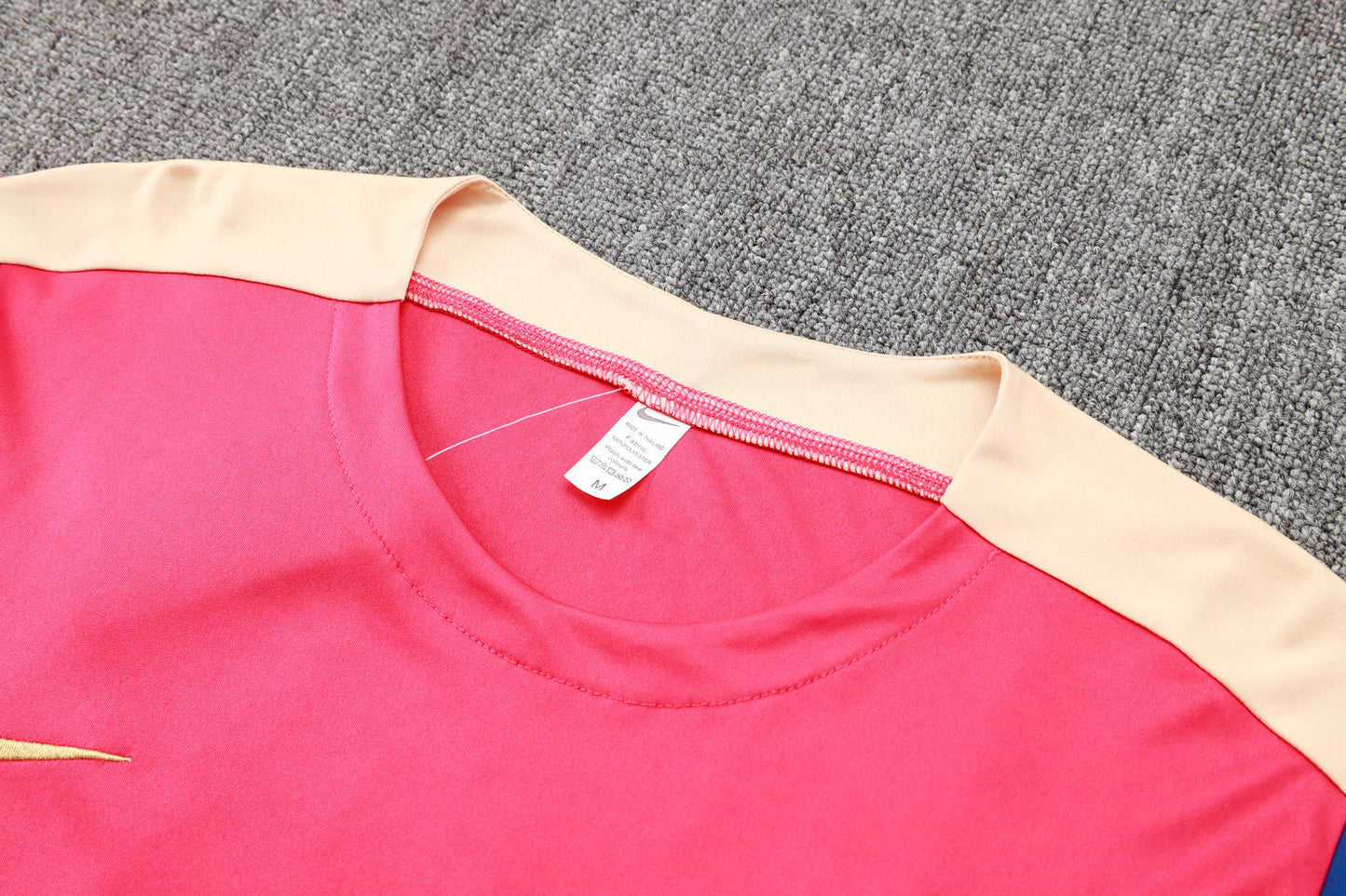 Barcelona Training Kit - Magenta