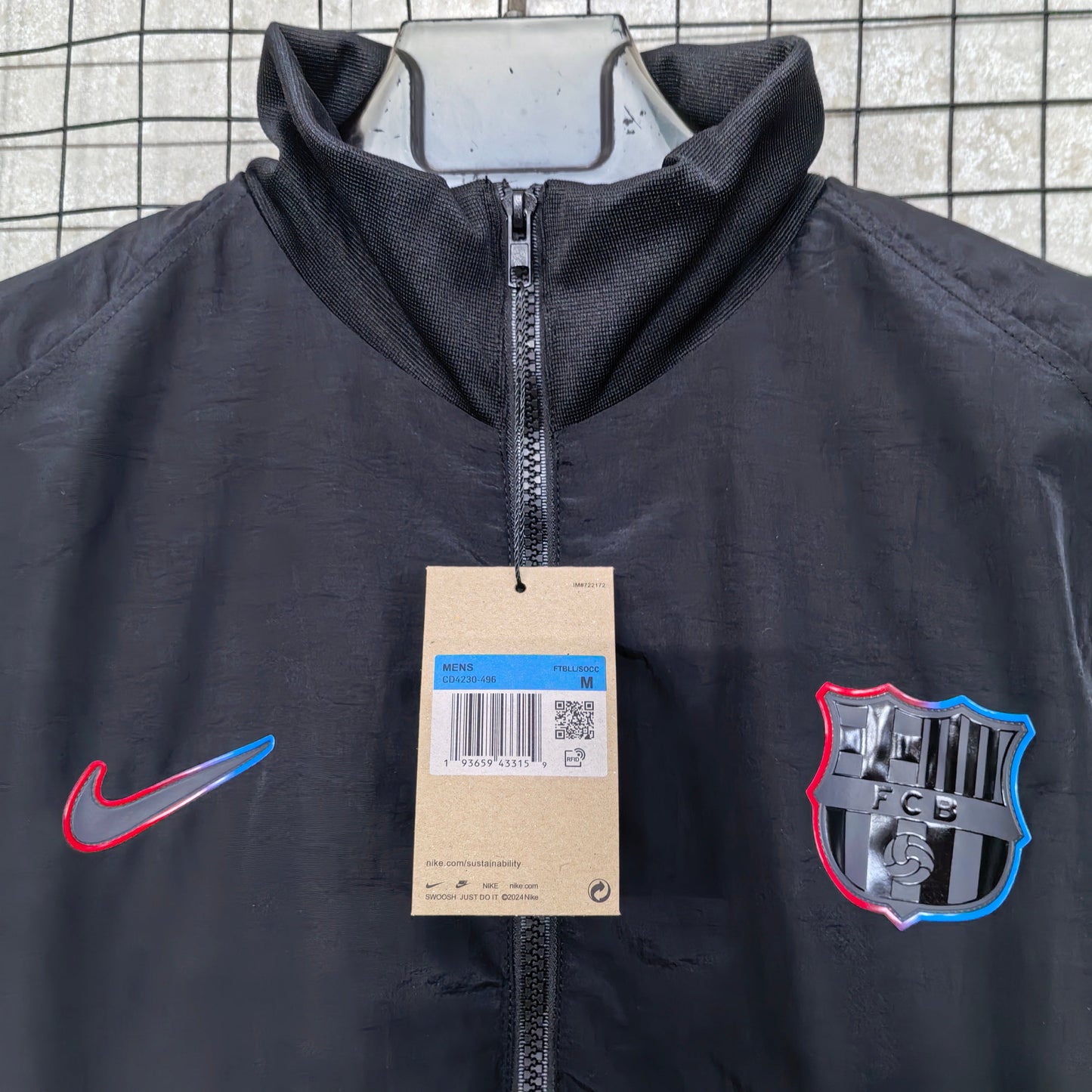 Barcelona 2025/26 Anthem Windbreaker - Black 'Pre Match'