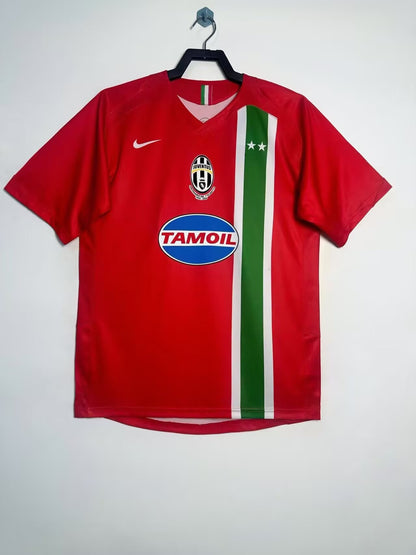 Juventus 2005/06 Away