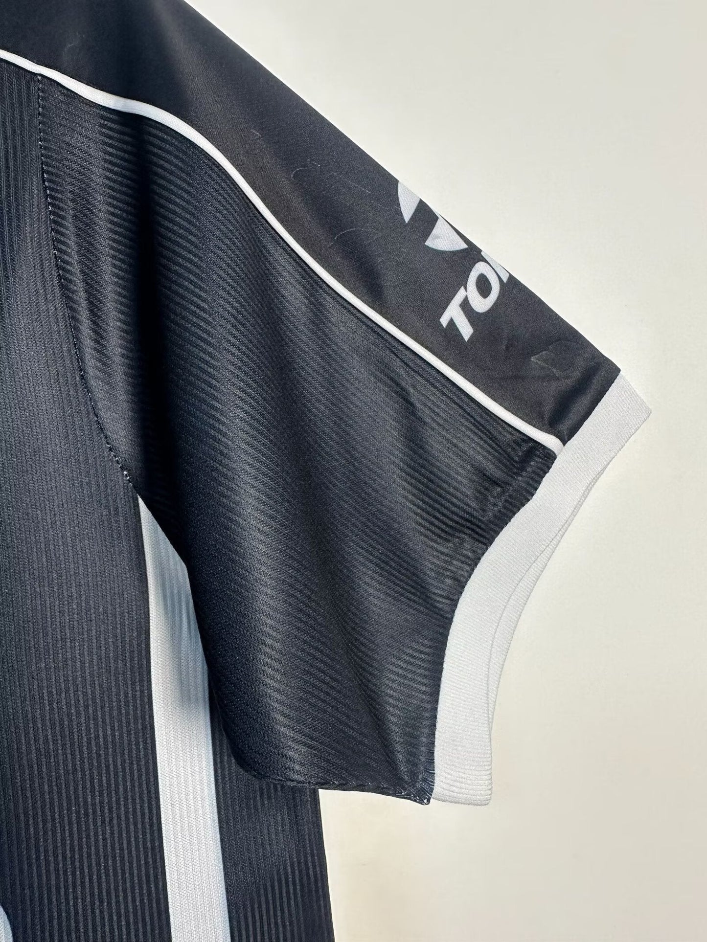 Title: Corinthians Retro Jersey 1999/00 Away Shirt