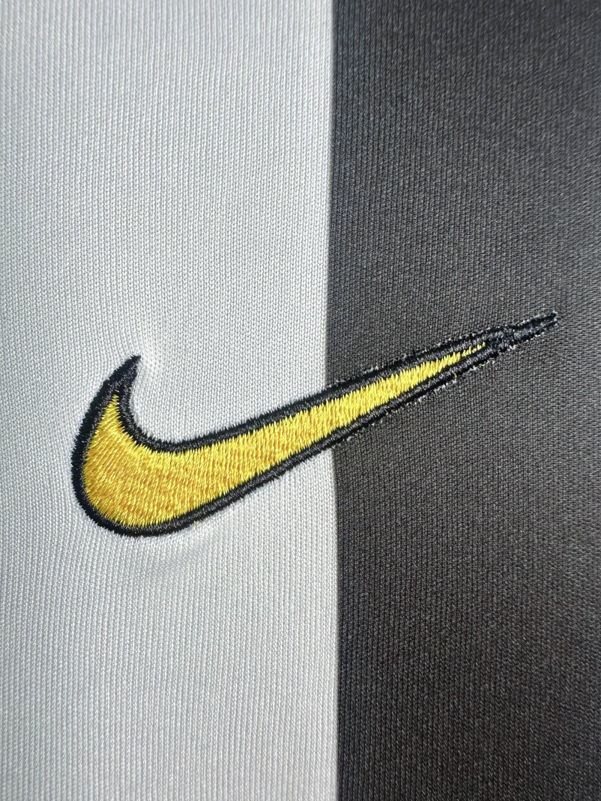 Juventus 2003/04 Home