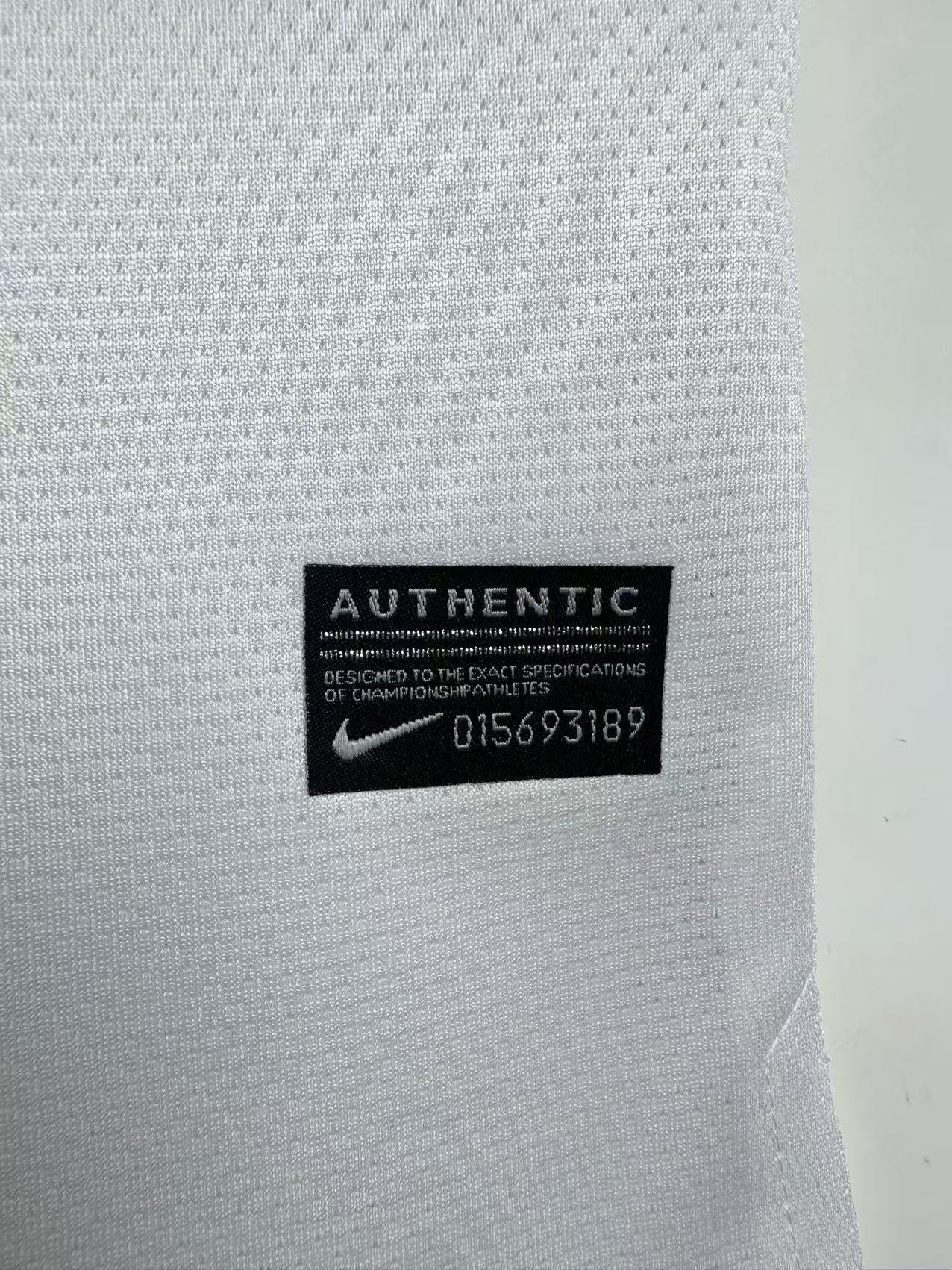 Juventus 2010/11 Away