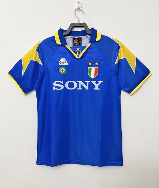 Juventus 1995/96 Away