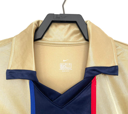 Barcelona 2001/02 Away