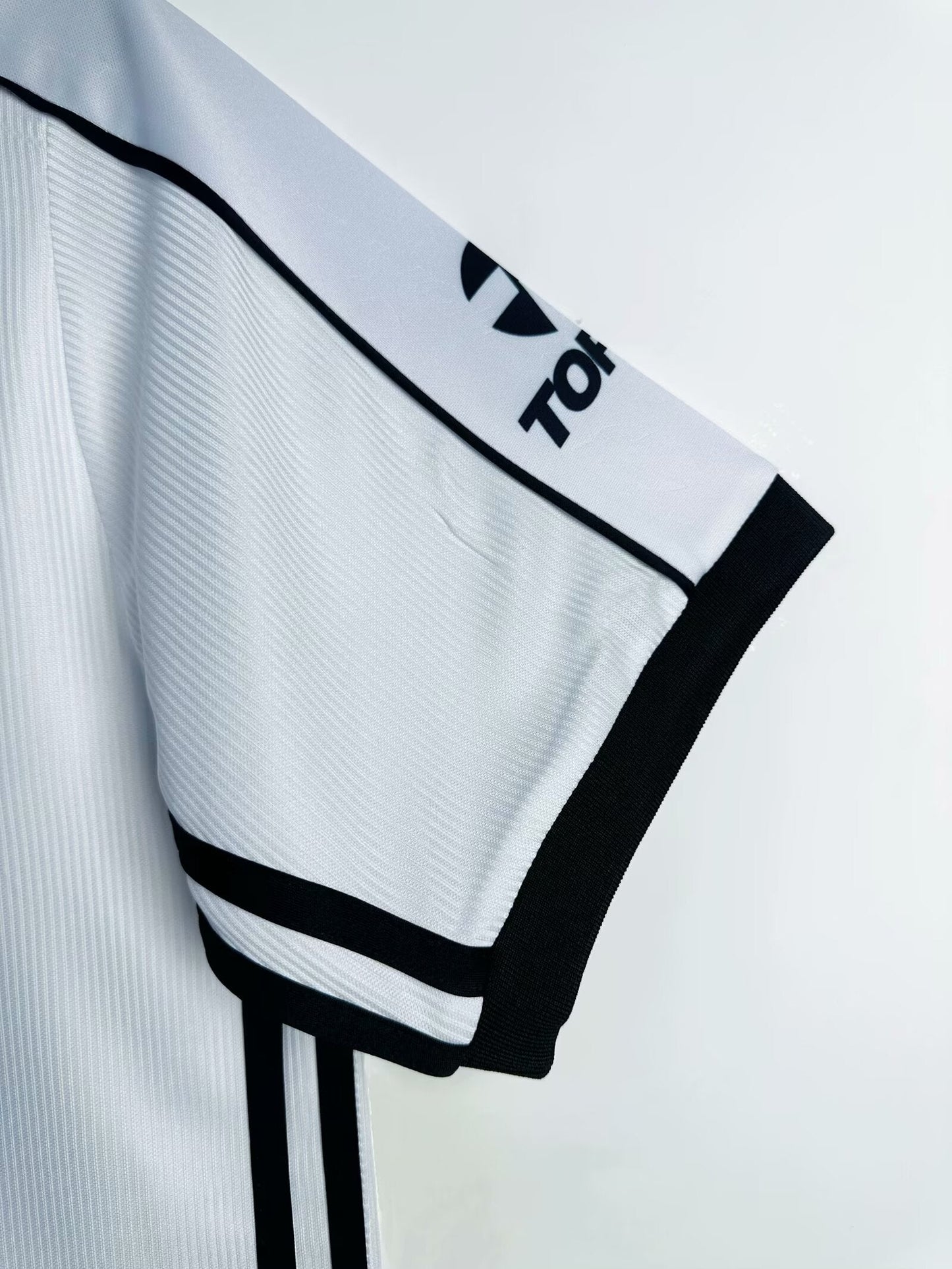 Title: Corinthians 1999/00 Home Jersey – Vintage Classic Kit