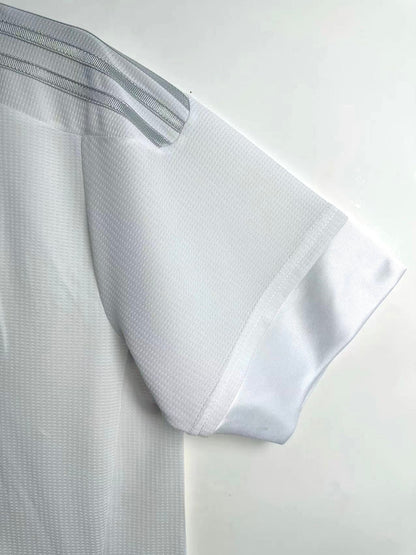 Real Madrid 2015/16 Home