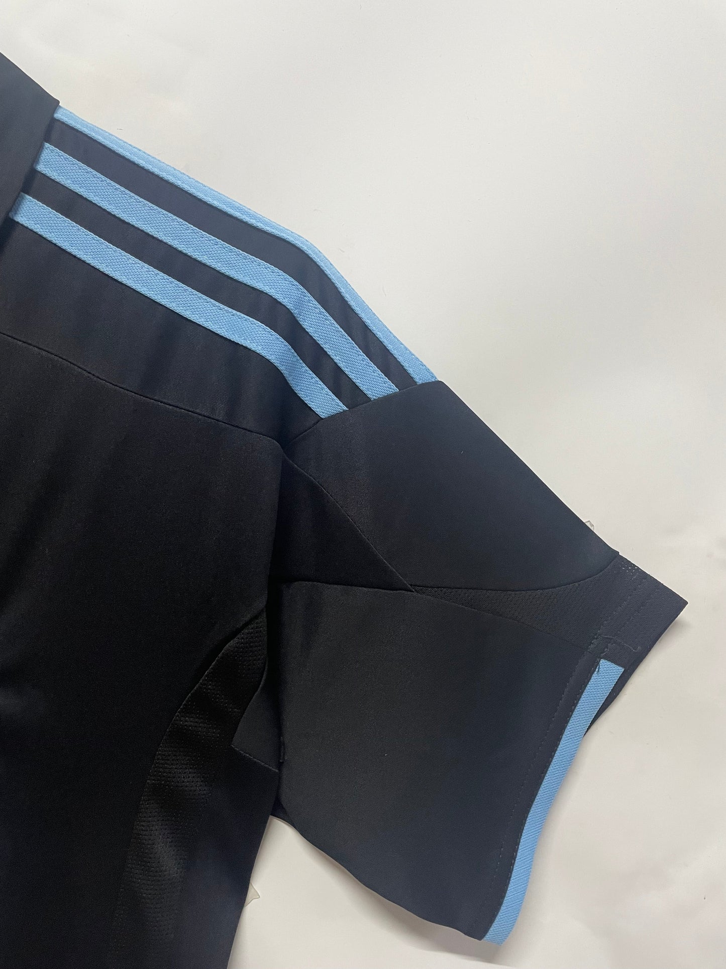 Real Madrid 2009/10 Away