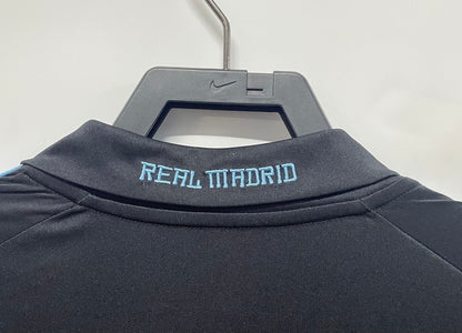 Real Madrid 2009/10 Away