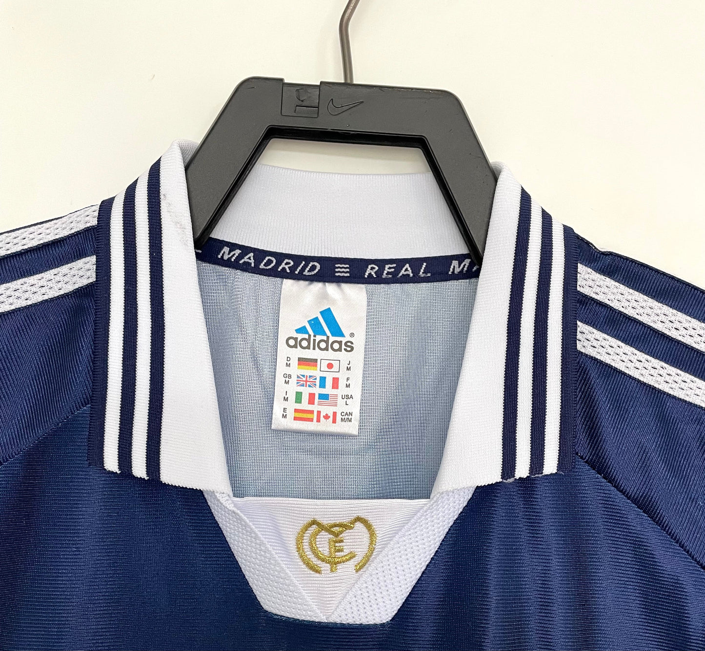 Real Madrid 1998/99 Away