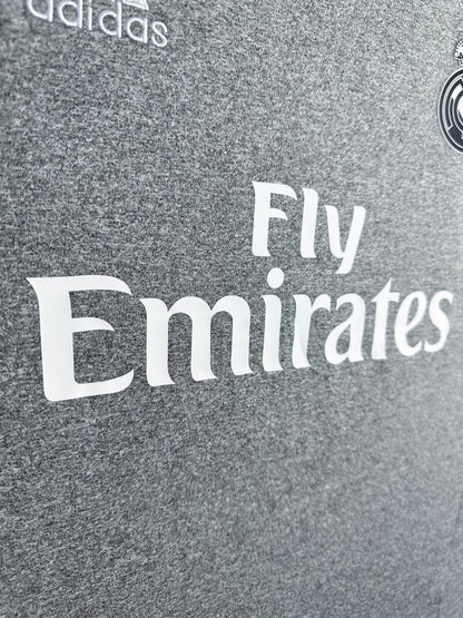 Real Madrid 2015/16 Away