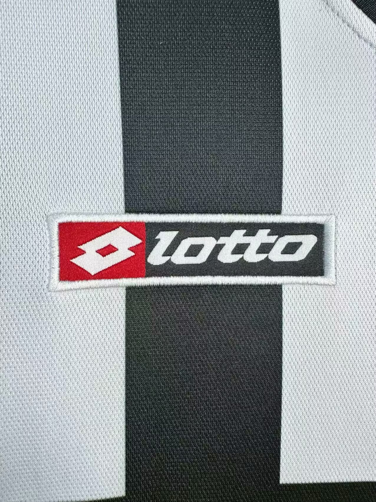 Juventus 2001/02 Home