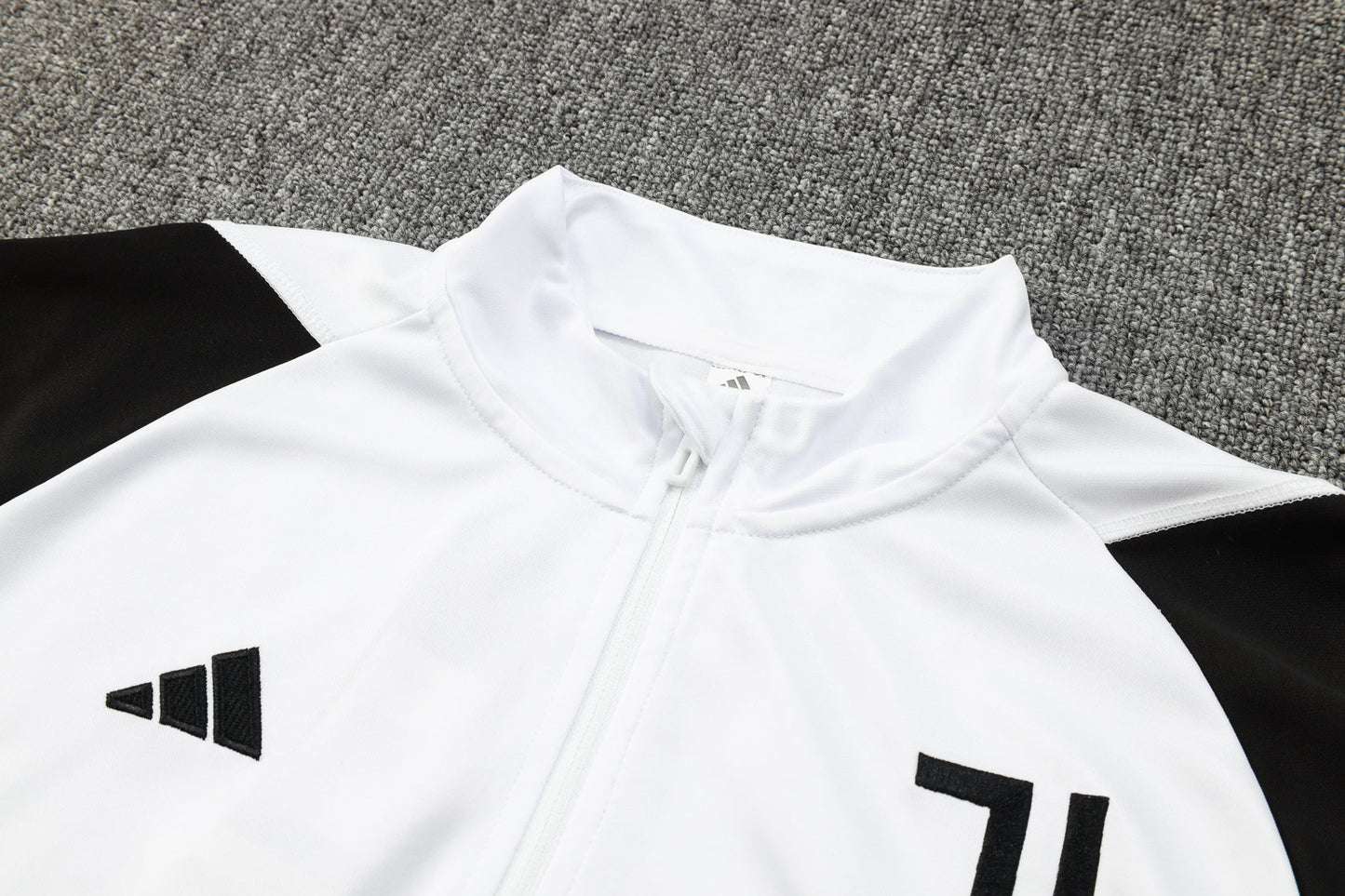 Juventus 1/4 Zip Tracksuit Set White/Pink/Black