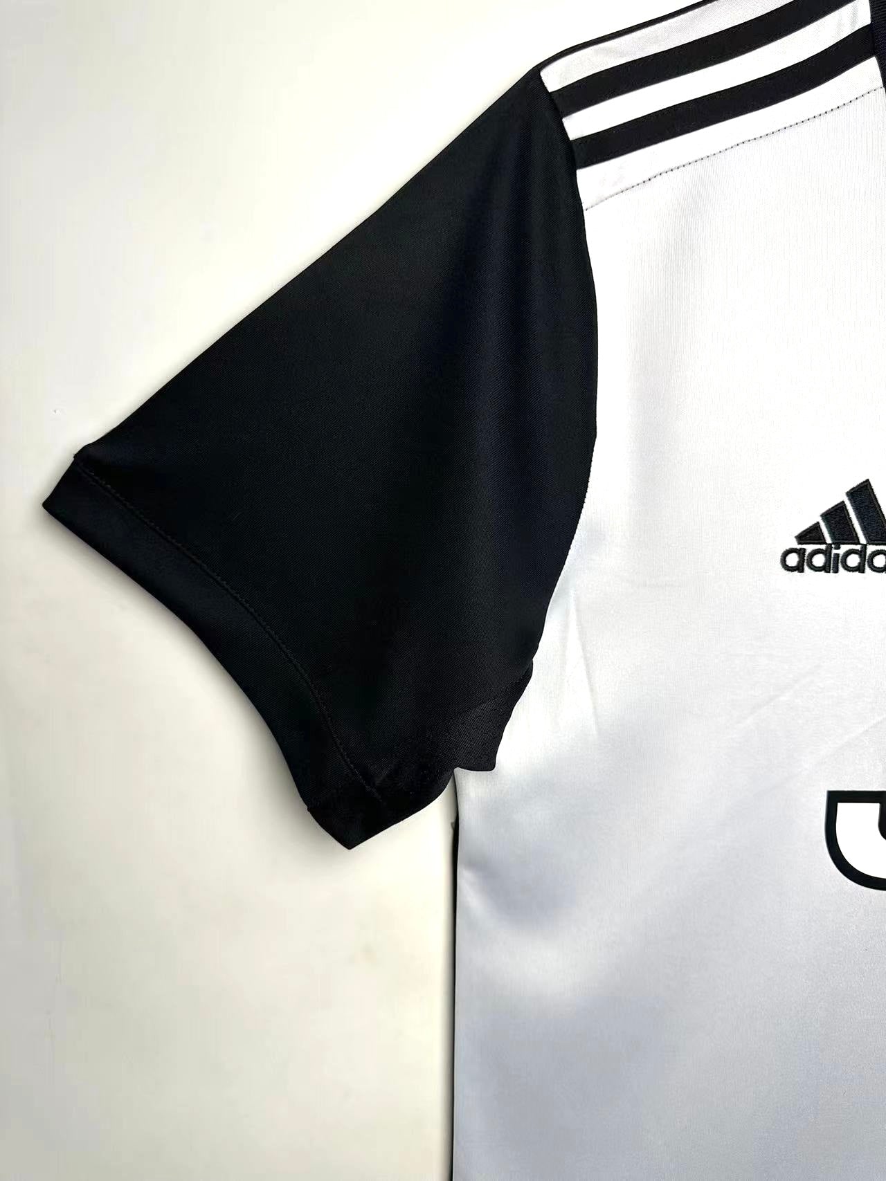 Juventus 2019/20 Home