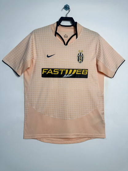 Juventus 2003/04 Away
