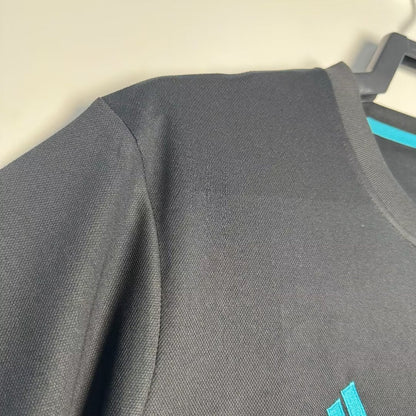 Real Madrid 2017/18 Away