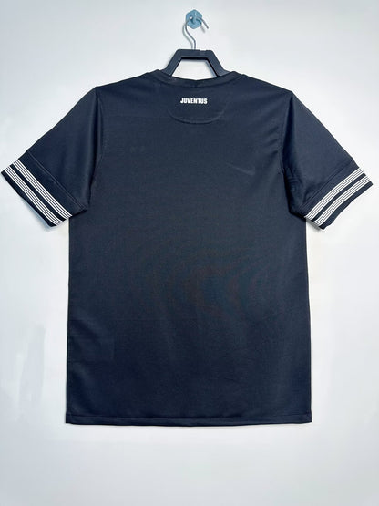 Juventus 2012/13 Away