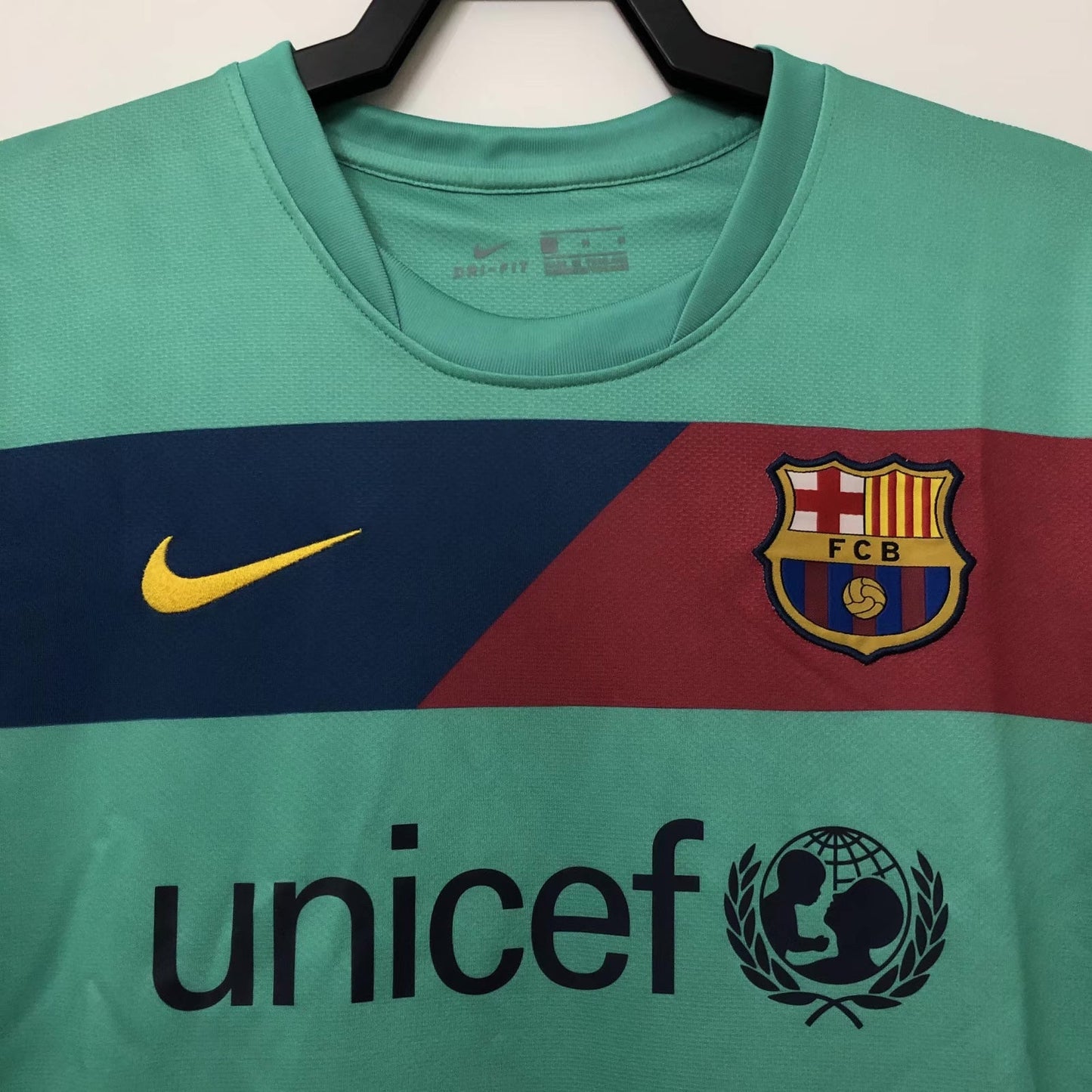 Barcelona 2010/11 Away