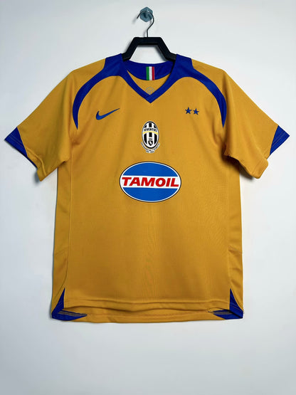 Juventus 2005/06 Third