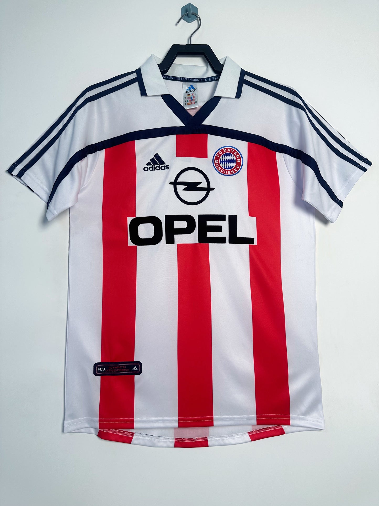 Bayern Munich 2000/02 Away